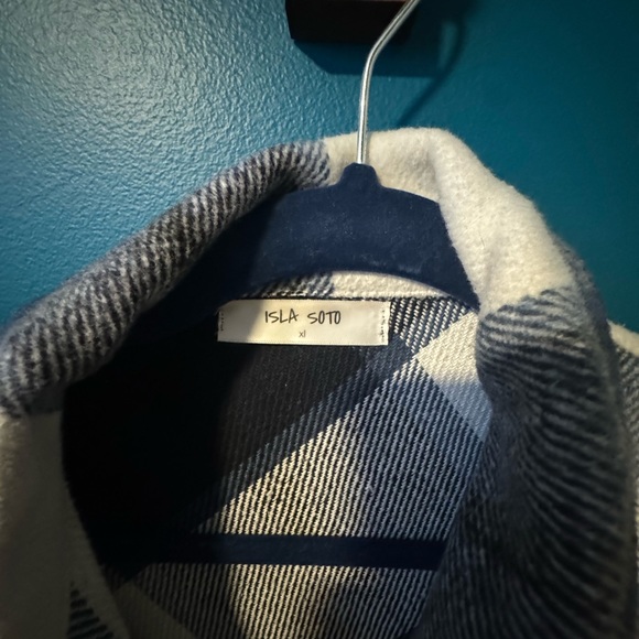 Isla Soto blue and white long Shacket in XL - EUC - Picture 2 of 3